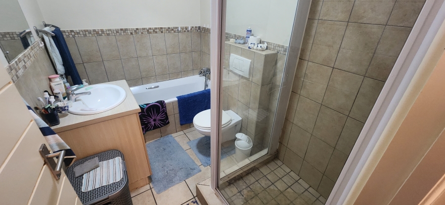 2 Bedroom Property for Sale in Dana Bay Western Cape